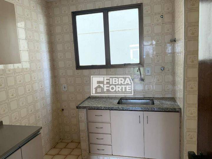 Apartamento à venda com 2 quartos, 72m² - Foto 6