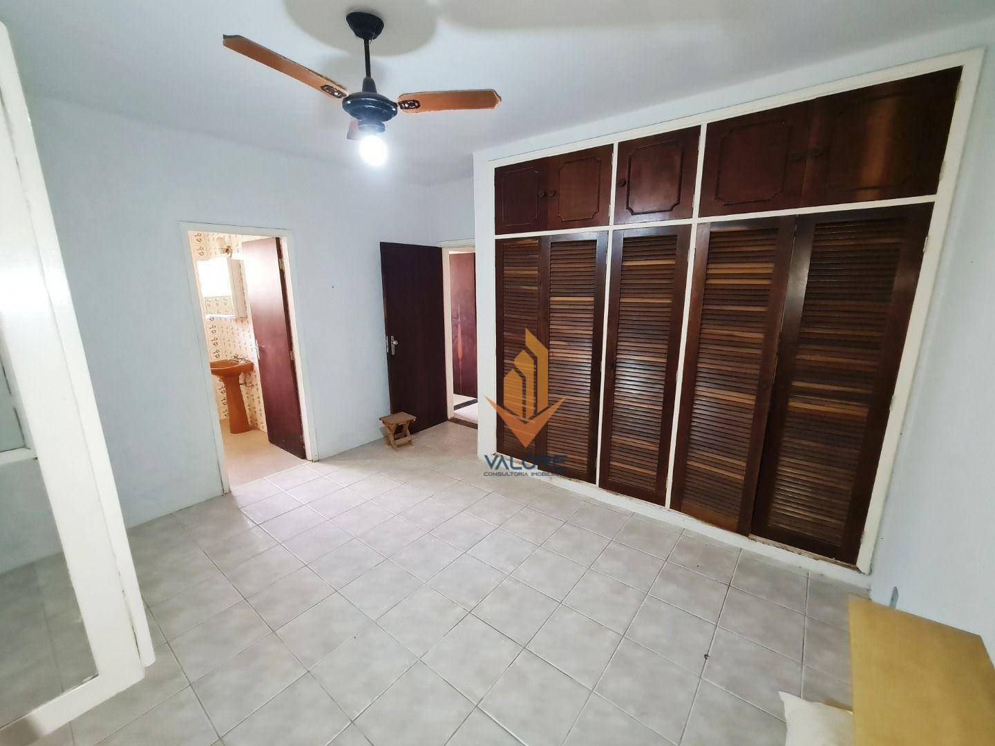 Casa de Condomínio à venda com 4 quartos, 326m² - Foto 41