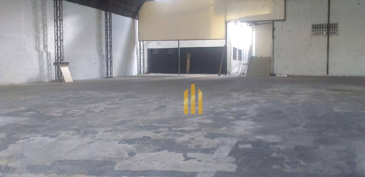 Depósito-Galpão-Armazém para alugar, 700m² - Foto 2