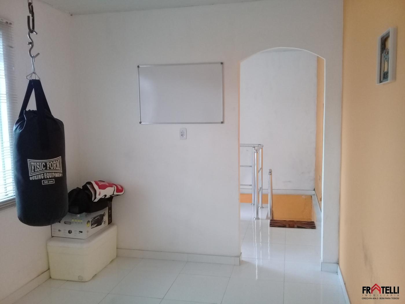 Casa à venda com 4 quartos, 200m² - Foto 24