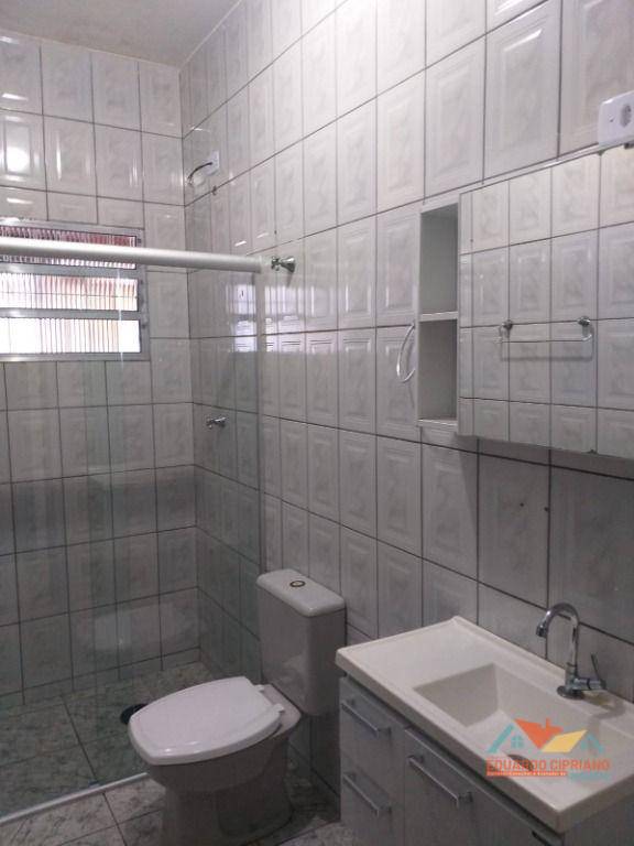 Casa à venda com 3 quartos, 90m² - Foto 15