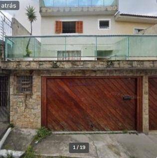 Sobrado à venda com 3 quartos, 250m² - Foto 1