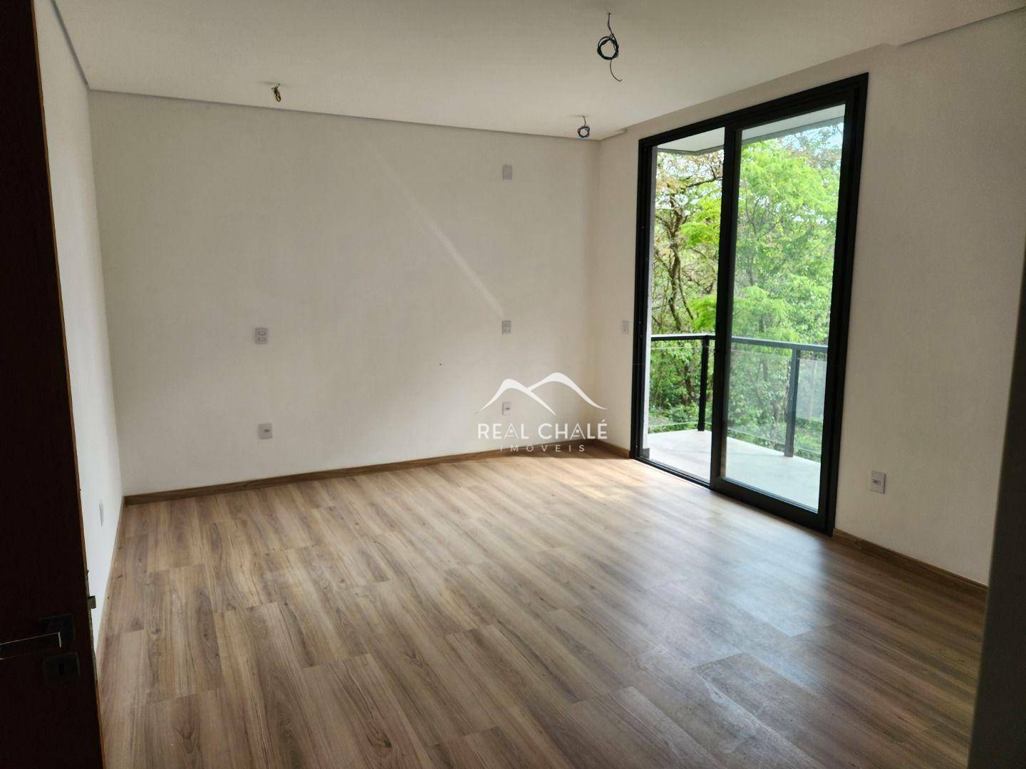 Casa de Condomínio à venda com 3 quartos, 300m² - Foto 9