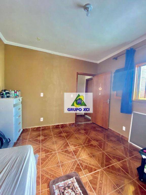 Casa à venda com 3 quartos, 16250m² - Foto 4