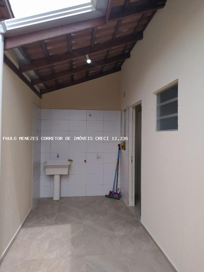 Casa à venda com 2 quartos, 55m² - Foto 6