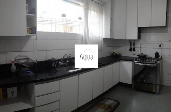 Casa à venda com 4 quartos, 200m² - Foto 35