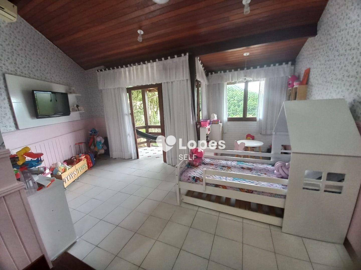 Casa de Condomínio à venda com 4 quartos, 202m² - Foto 19