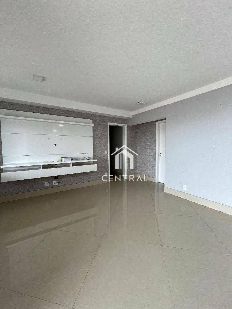 Apartamento para alugar com 3 quartos, 137m² - Foto 7