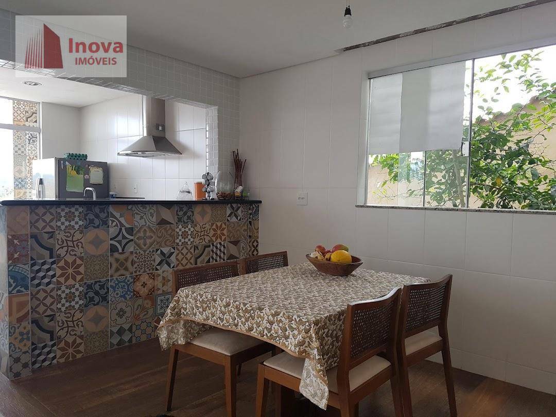 Casa à venda com 3 quartos, 780m² - Foto 26