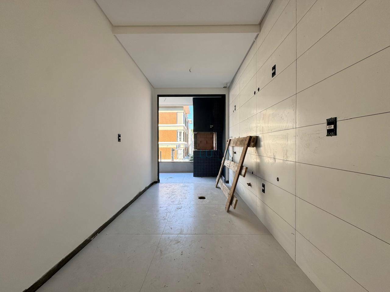 Apartamento à venda com 3 quartos, 122m² - Foto 4