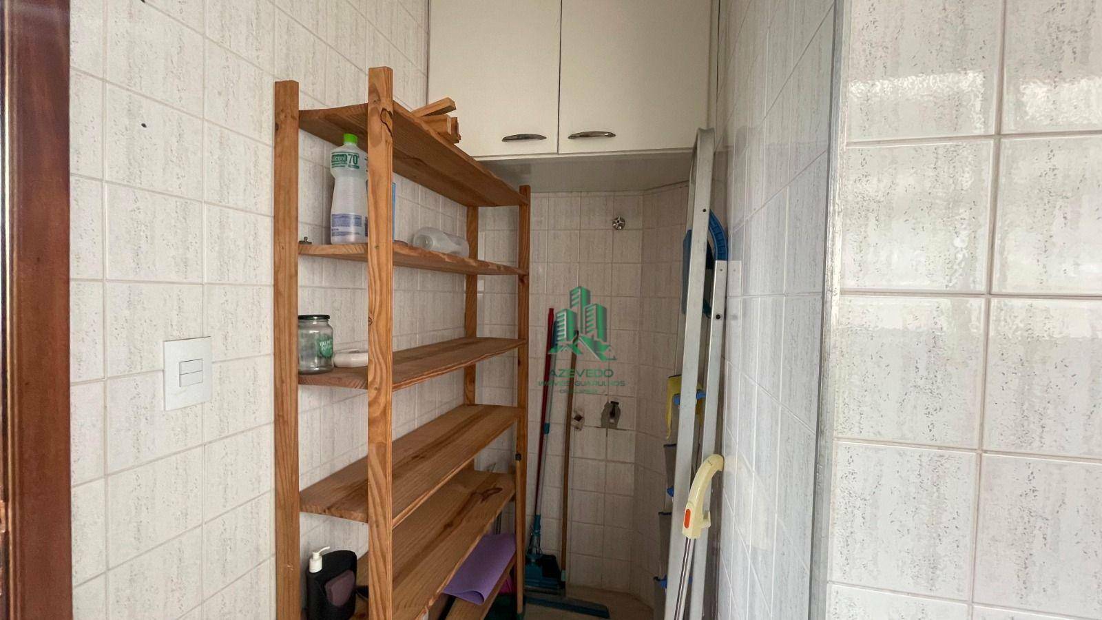 Apartamento à venda com 2 quartos, 70m² - Foto 12