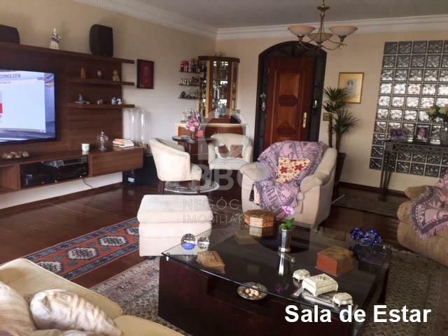 Apartamento à venda com 4 quartos, 254m² - Foto 1