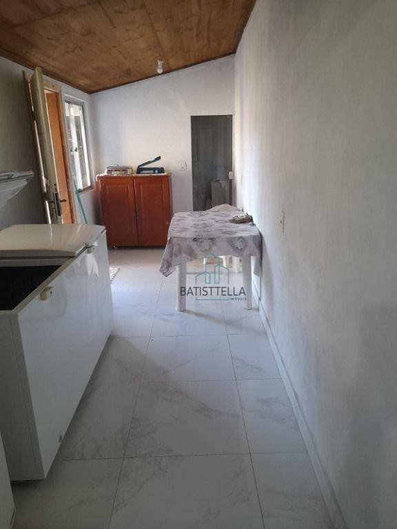 Casa à venda com 3 quartos, 170m² - Foto 3