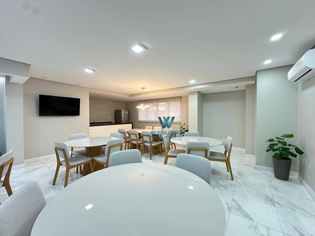 Apartamento à venda com 2 quartos, 67m² - Foto 11