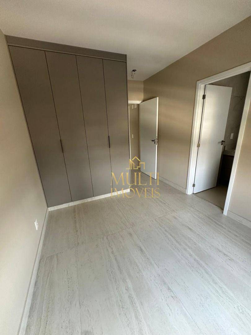 Apartamento à venda com 3 quartos, 141m² - Foto 15