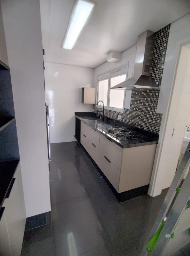 Apartamento à venda com 3 quartos, 110m² - Foto 15