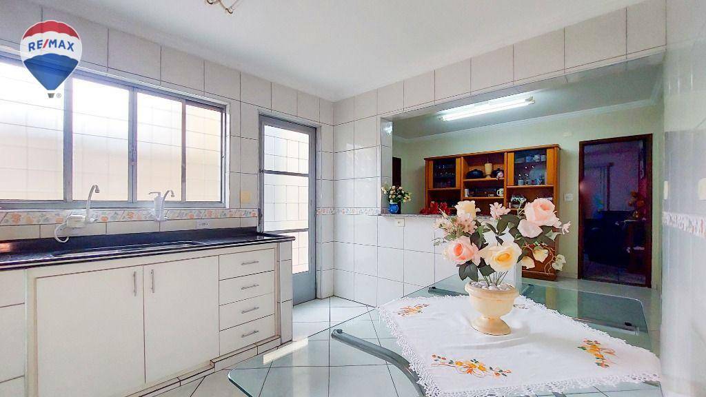 Sobrado à venda com 3 quartos, 140m² - Foto 8