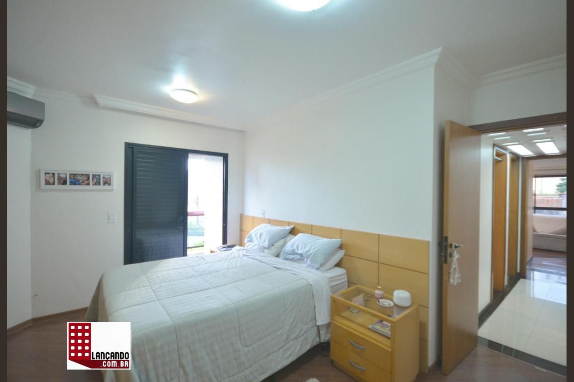 Apartamento à venda com 3 quartos, 127m² - Foto 2