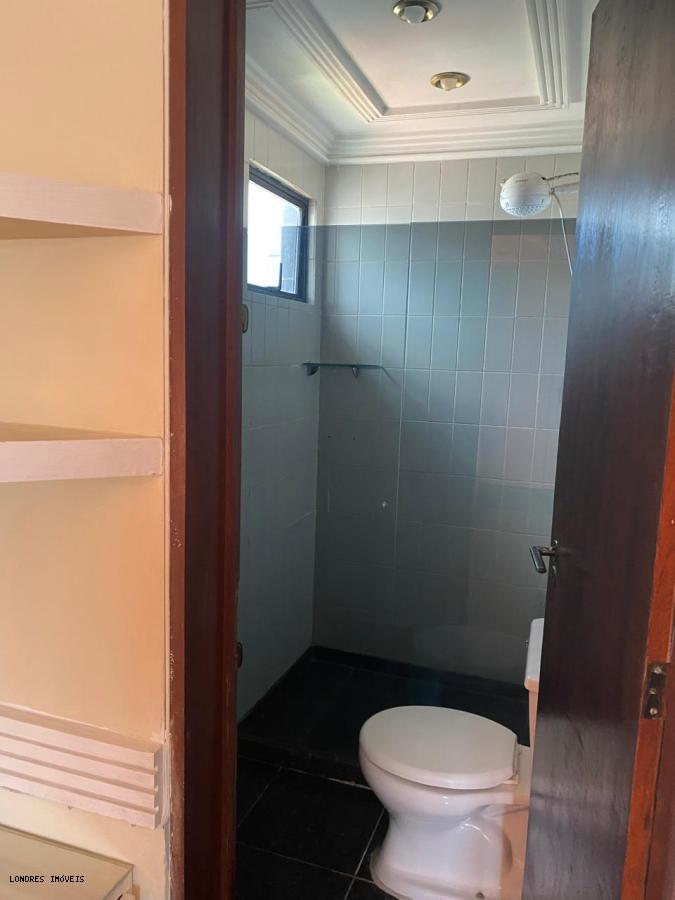 Apartamento para alugar com 2 quartos, 68m² - Foto 19