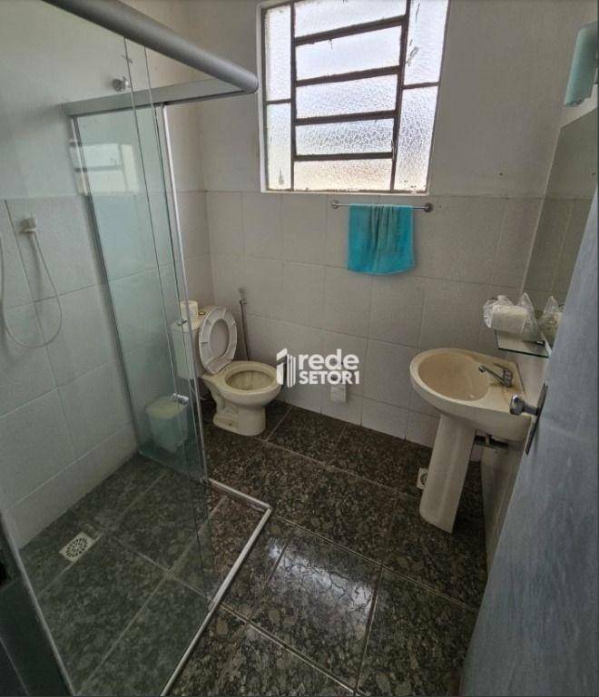 Casa para alugar com 2 quartos, 350m² - Foto 6