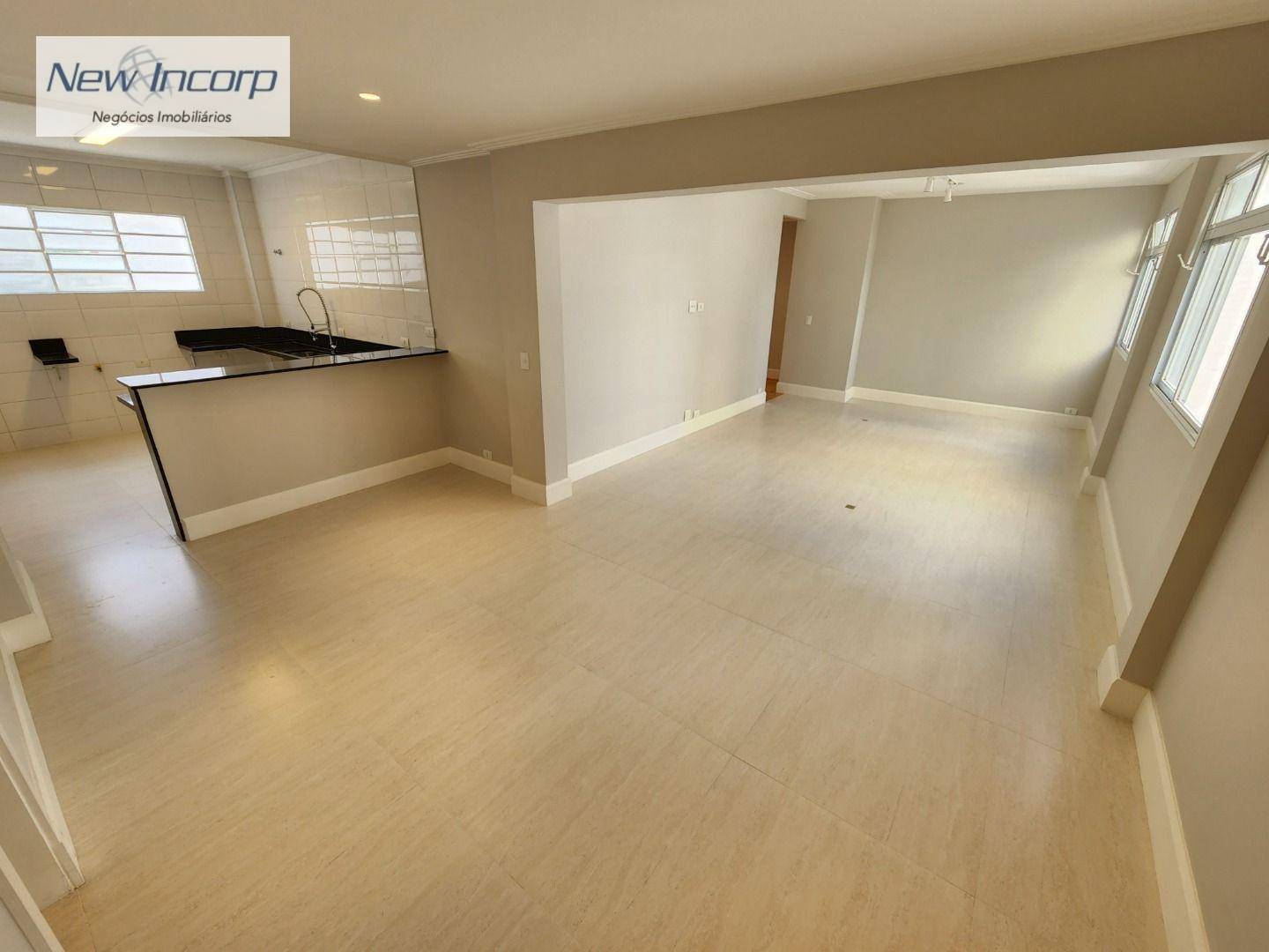 Apartamento à venda com 3 quartos, 165m² - Foto 1