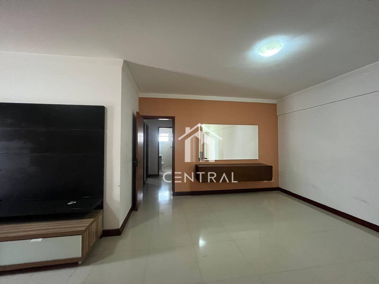 Apartamento, 3 quartos, 115 m² - Foto 1