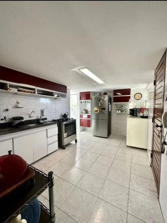 Apartamento à venda com 4 quartos, 195m² - Foto 12