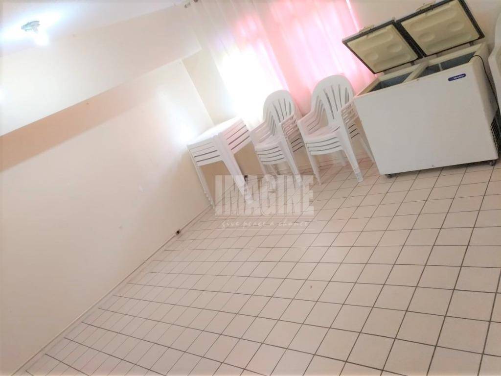 Apartamento à venda com 3 quartos, 52m² - Foto 25