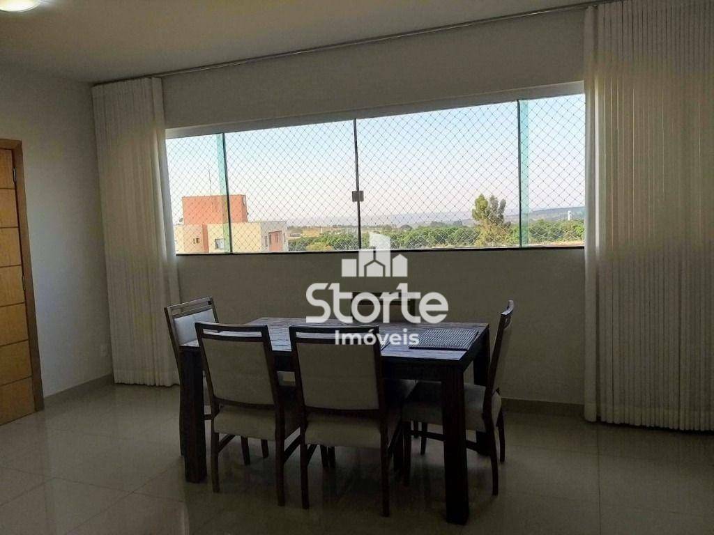 Apartamento à venda com 3 quartos, 87m² - Foto 3