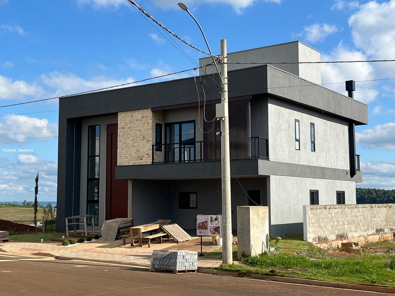 Casa à venda com 3 quartos, 316m² - Foto 14