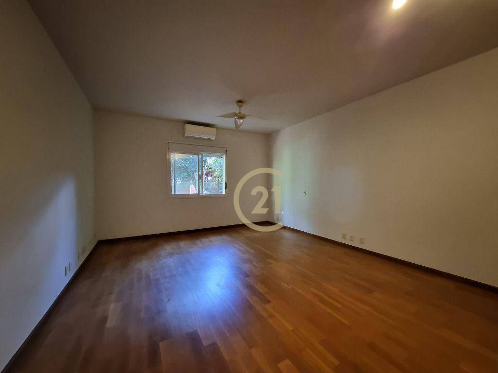 Casa de Condomínio à venda com 4 quartos, 450m² - Foto 13