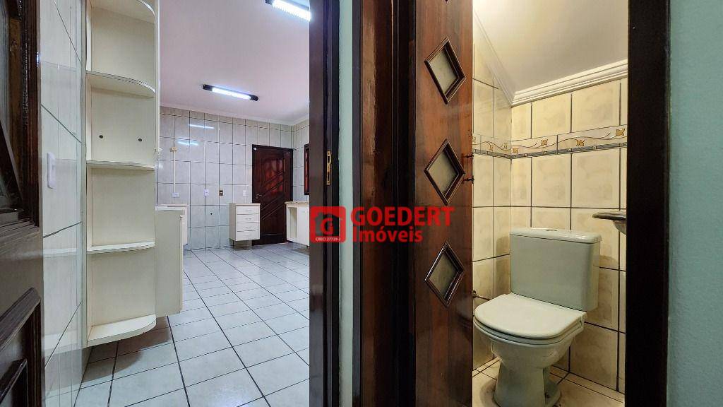 Sobrado à venda com 3 quartos, 220m² - Foto 13