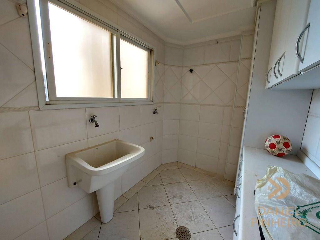 Apartamento à venda com 3 quartos, 117m² - Foto 22