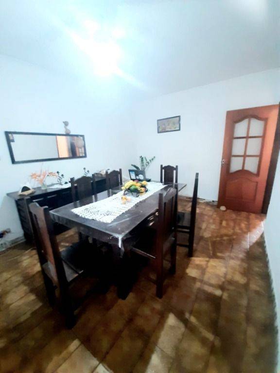 Casa, 4 quartos, 180 m² - Foto 4