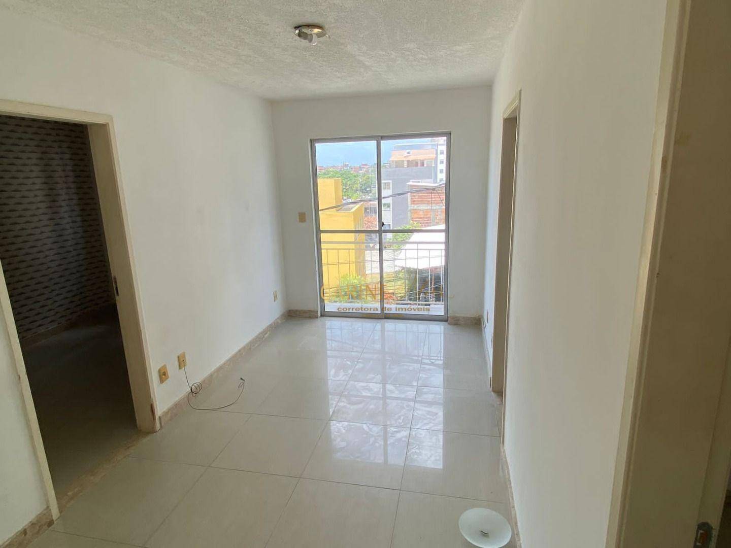 Apartamento à venda com 3 quartos, 50m² - Foto 2