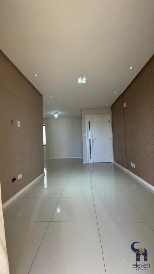 Apartamento à venda com 3 quartos, 102m² - Foto 4