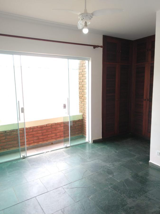 Casa à venda com 5 quartos, 300m² - Foto 15