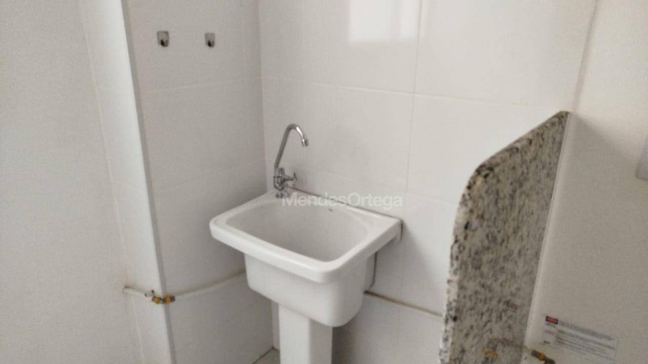 Apartamento para alugar com 2 quartos, 47m² - Foto 13