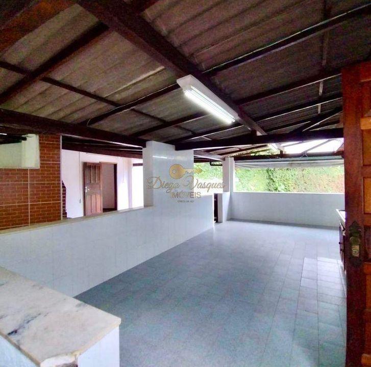 Casa à venda com 2 quartos, 2000m² - Foto 9