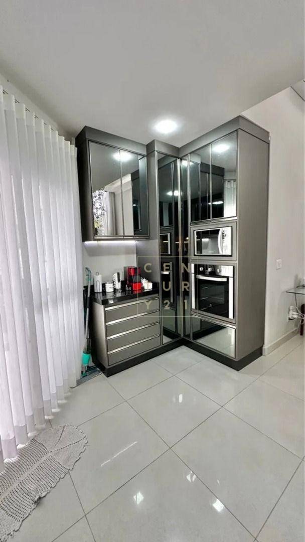 Casa de Condomínio para alugar com 3 quartos, 142m² - Foto 3