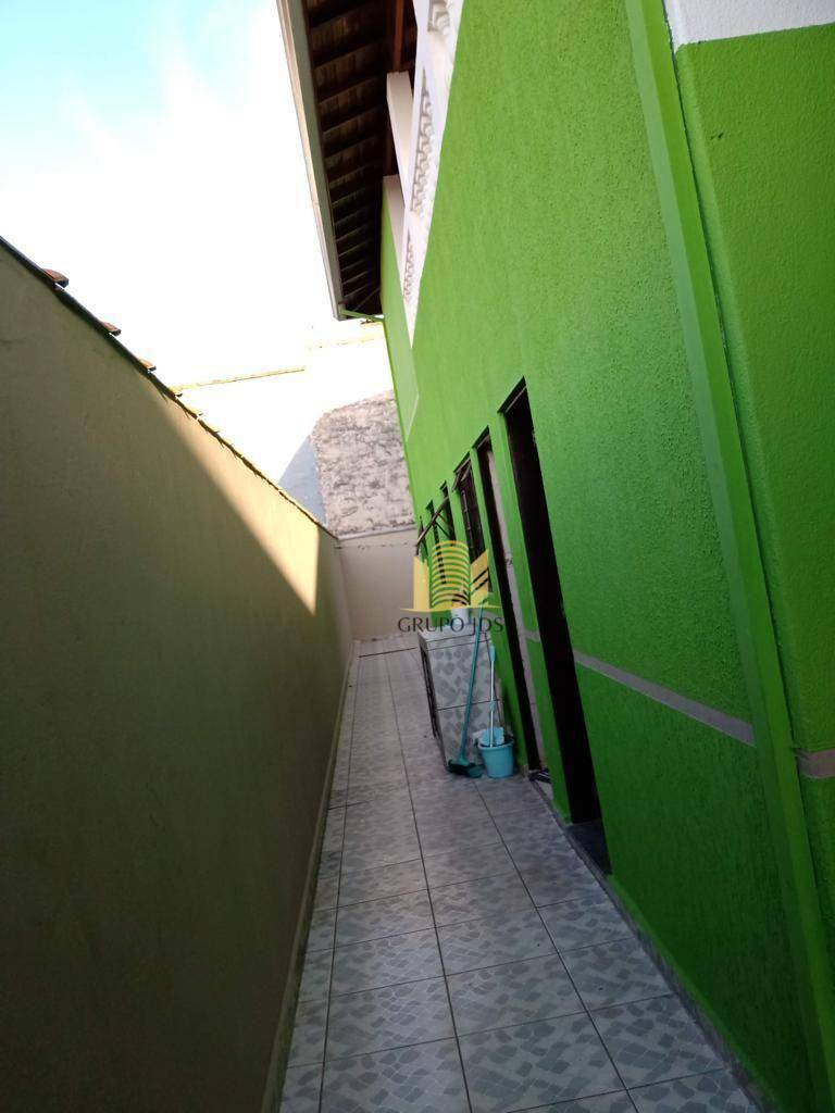 Sobrado à venda com 2 quartos, 125m² - Foto 9