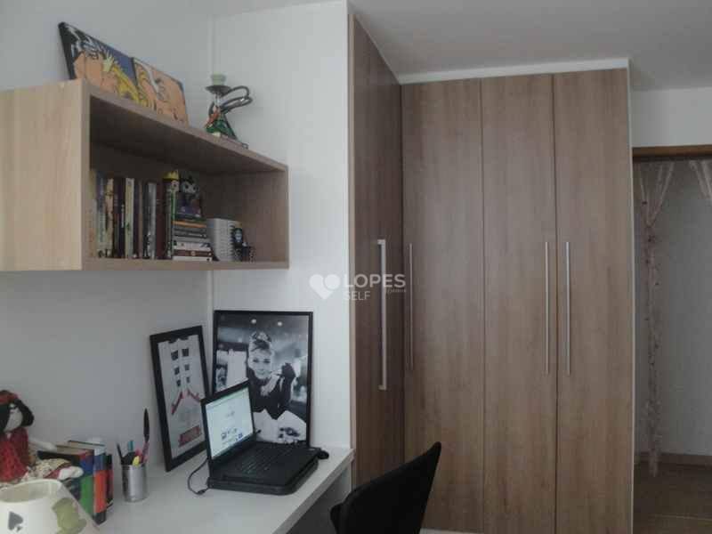 Casa à venda com 5 quartos, 200m² - Foto 7