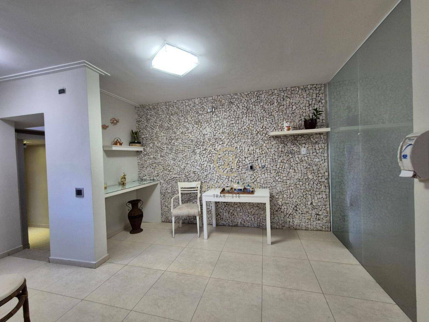 Casa à venda com 5 quartos, 310m² - Foto 25