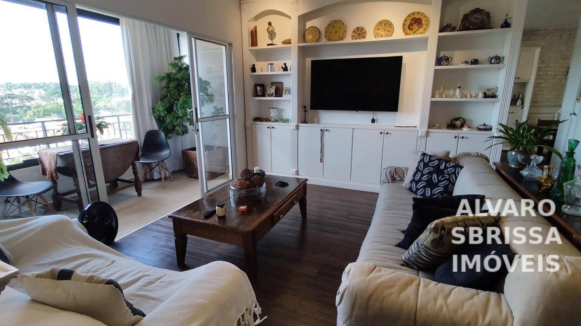 Apartamento à venda com 3 quartos, 134m² - Foto 1