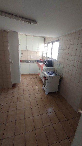 Apartamento à venda com 3 quartos, 98m² - Foto 11