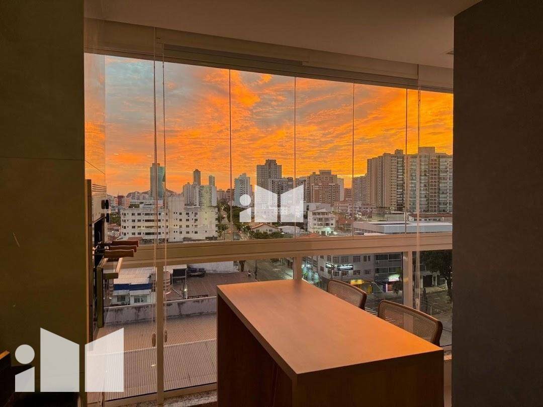 Apartamento à venda com 2 quartos, 65m² - Foto 1