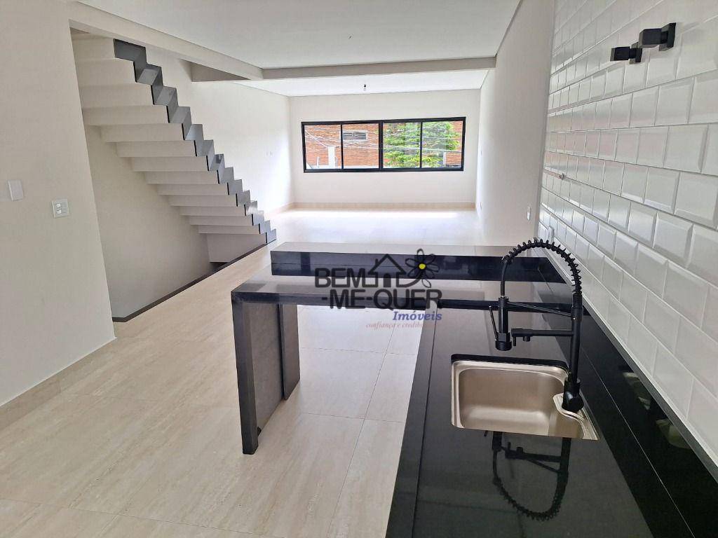 Sobrado à venda com 3 quartos, 210m² - Foto 11