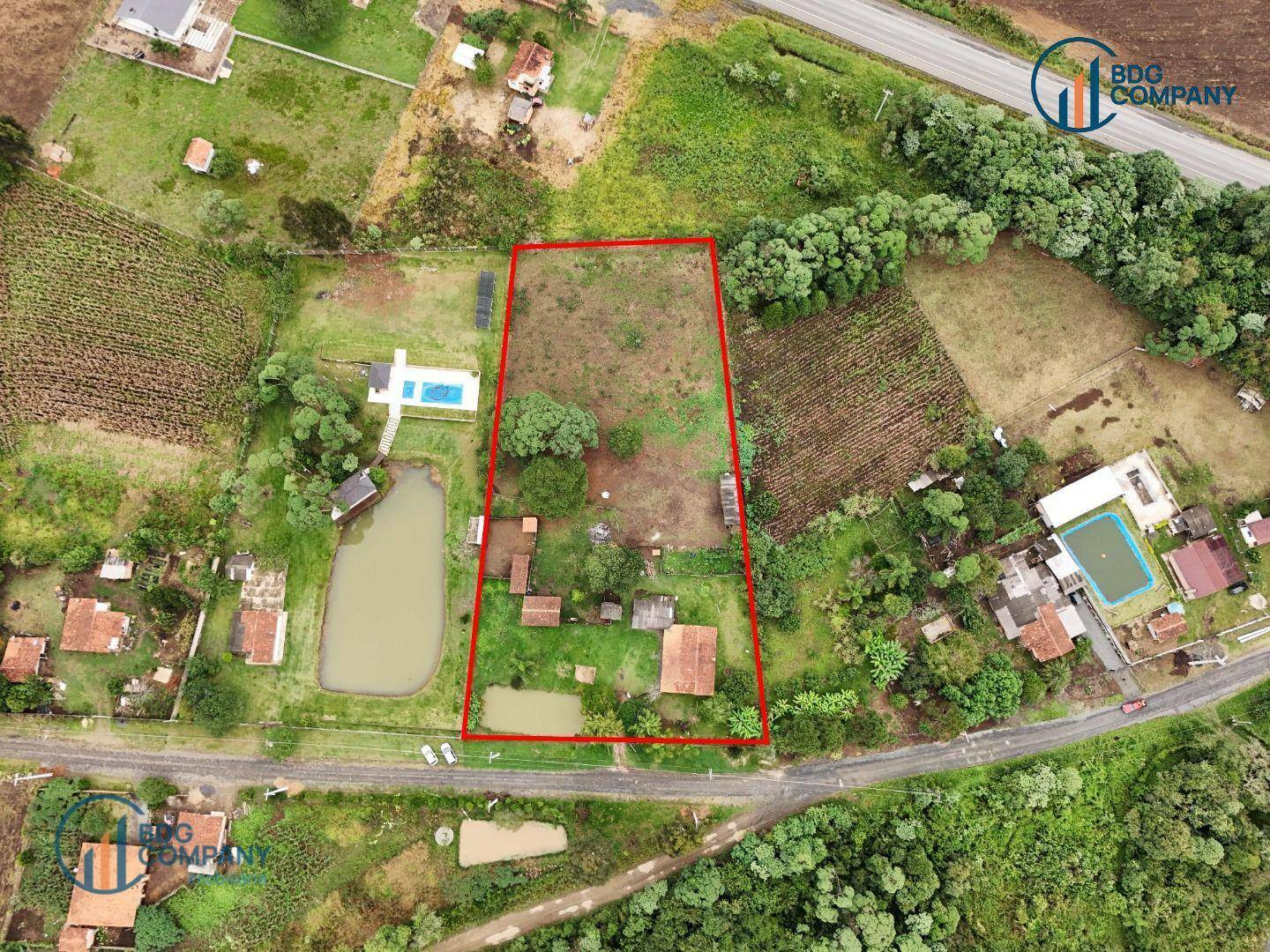 Chácara à venda com 2 quartos, 70m² - Foto 2