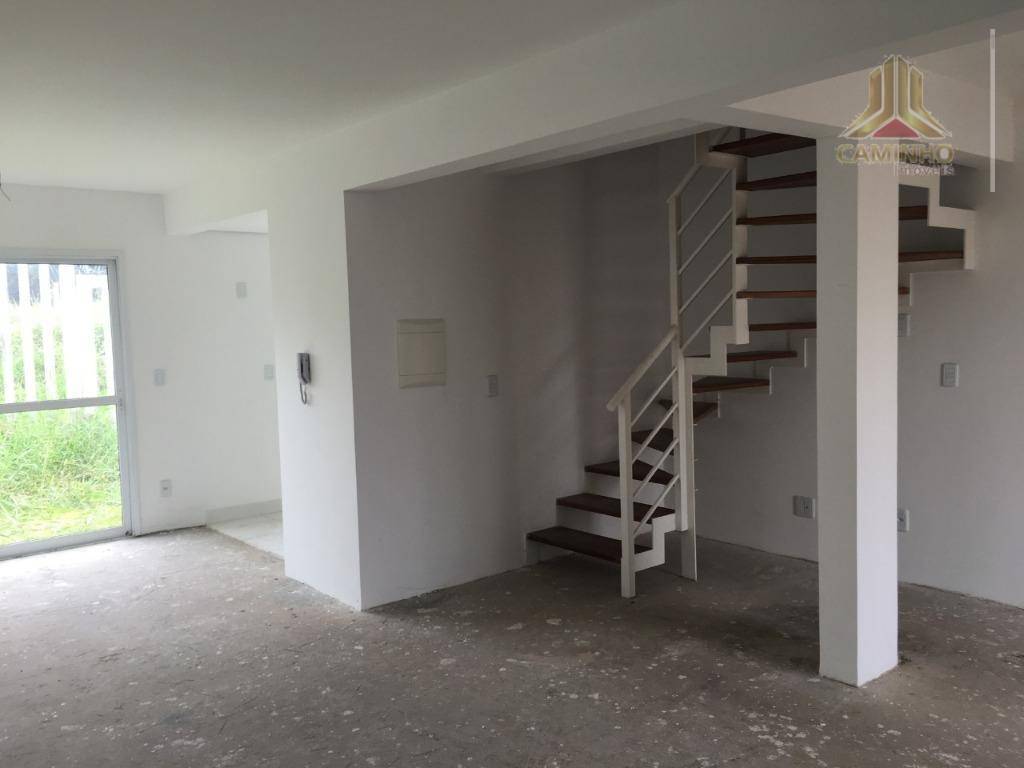 Sobrado à venda com 3 quartos, 97m² - Foto 2