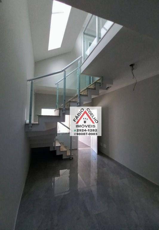 Sobrado à venda com 3 quartos, 115m² - Foto 1